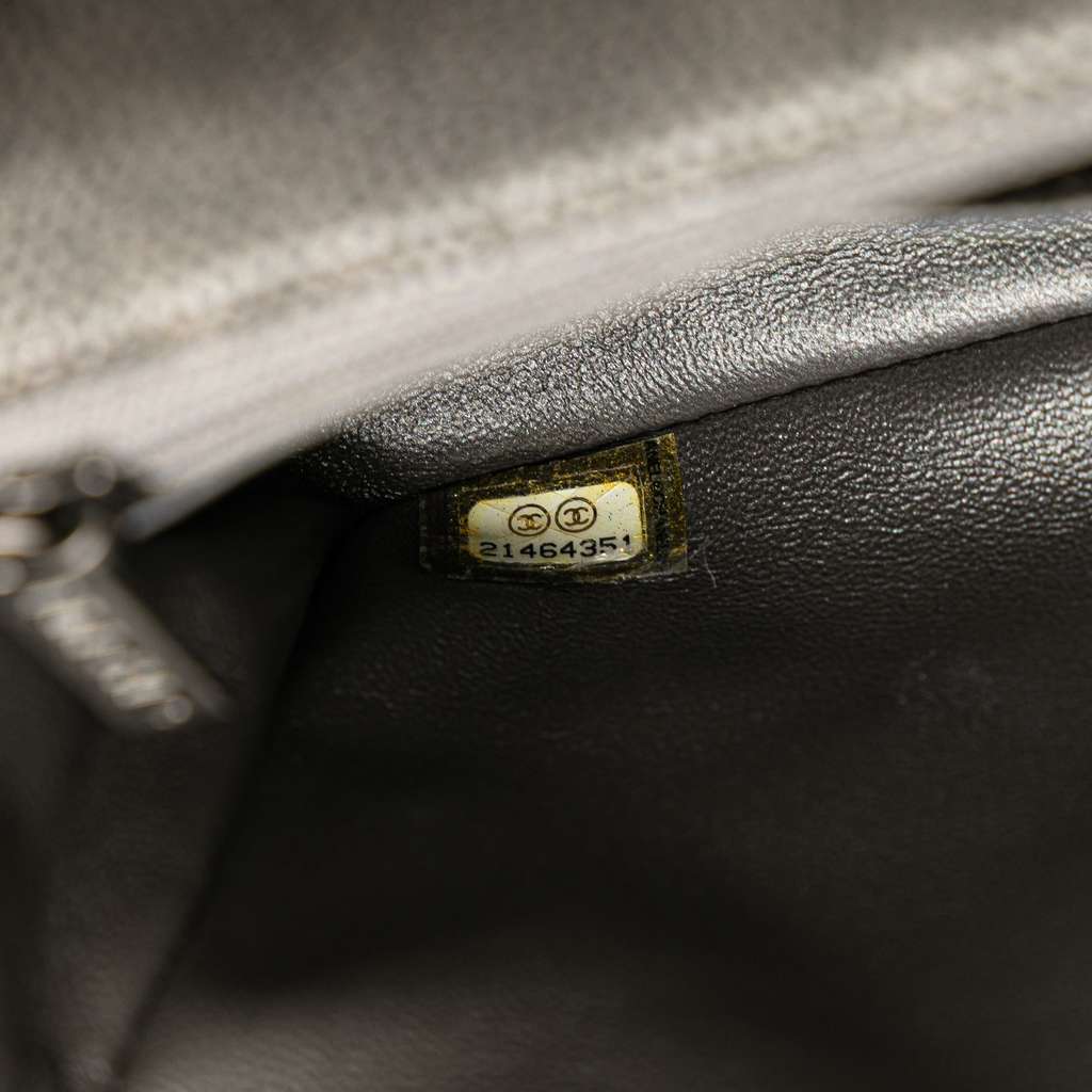 Chanel Mini Rectangular Classic Metallic Caviar Single Flap - Detail 1