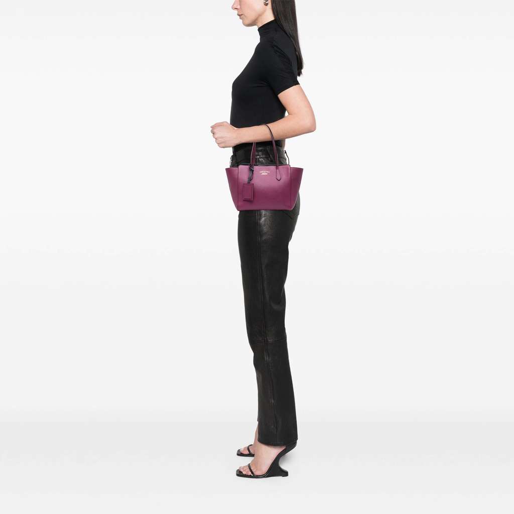 Gucci Medium Leather Swing Tote - Image 10