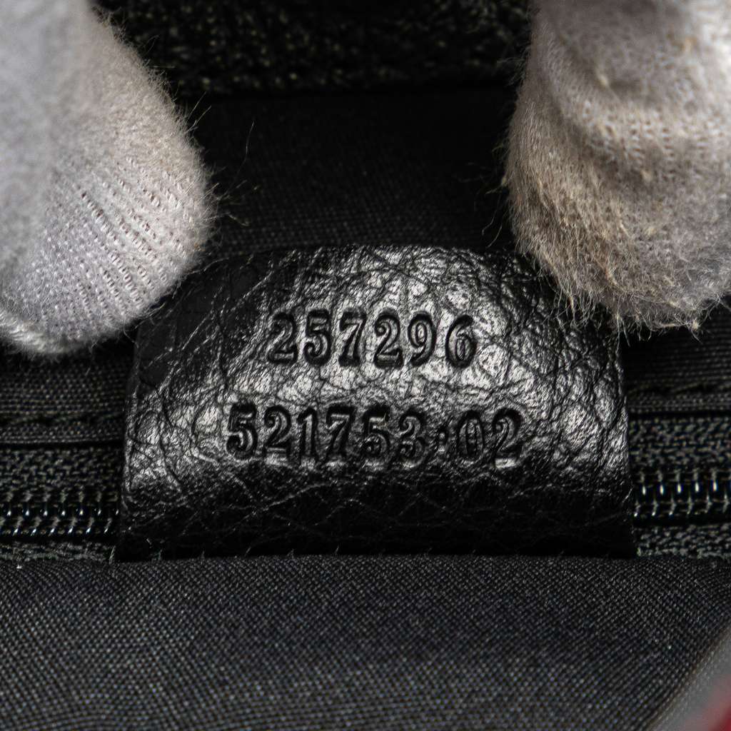 Gucci GG Canvas Shoulder Bag - Detail 1