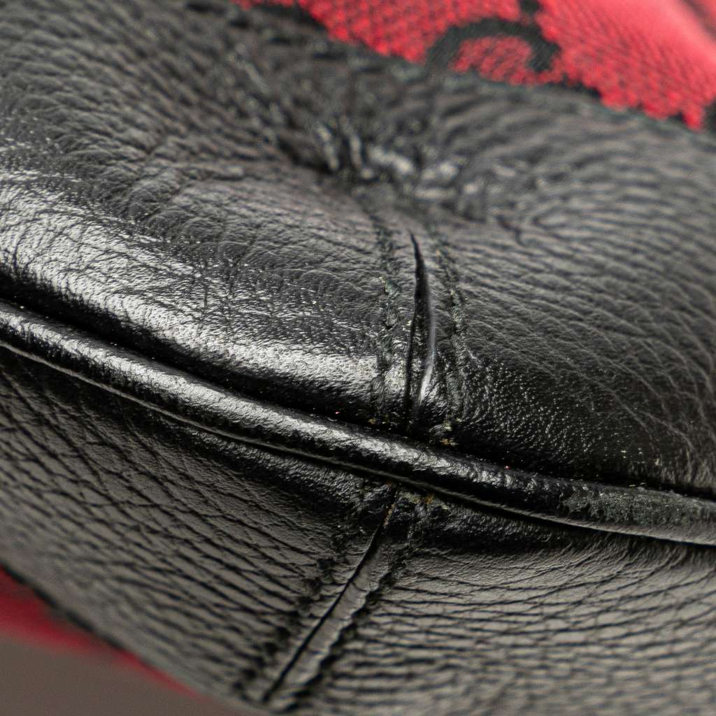 Gucci GG Canvas Shoulder Bag - Detail 2