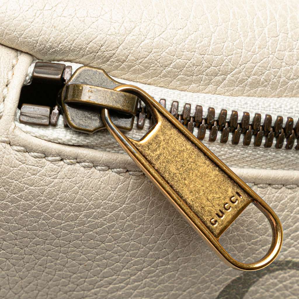 Gucci Leather Logo Belt Bag - Detail 2