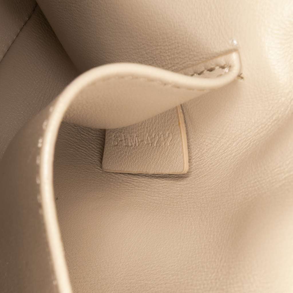 Celine Matelasse Goatskin Monochrome Chain Shoulder Bag - Detail 1