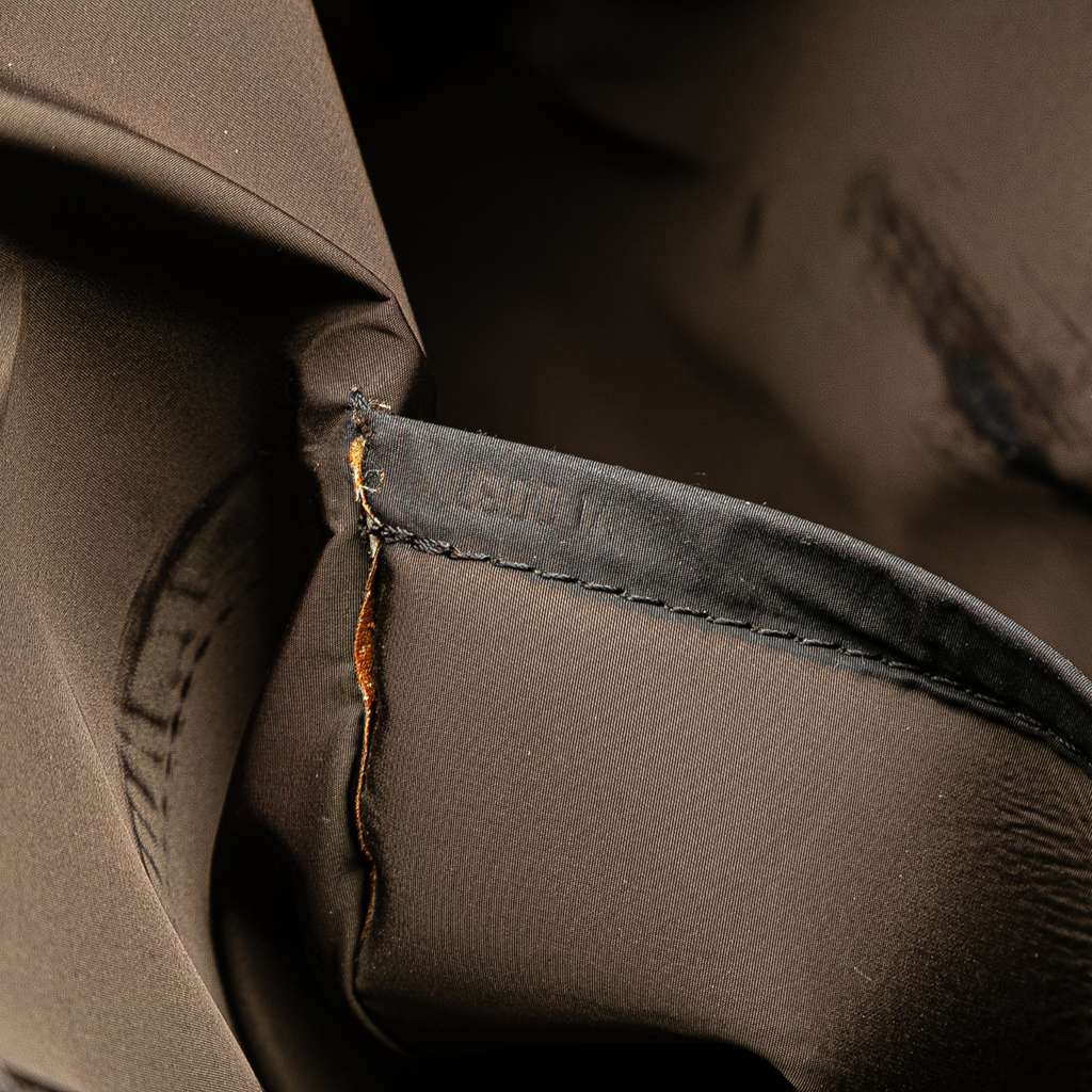 Louis Vuitton Damier Geant Cougar - Detail 2