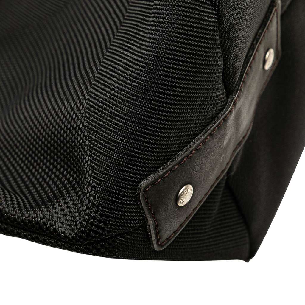 Louis Vuitton Damier Geant Cougar - Image 10