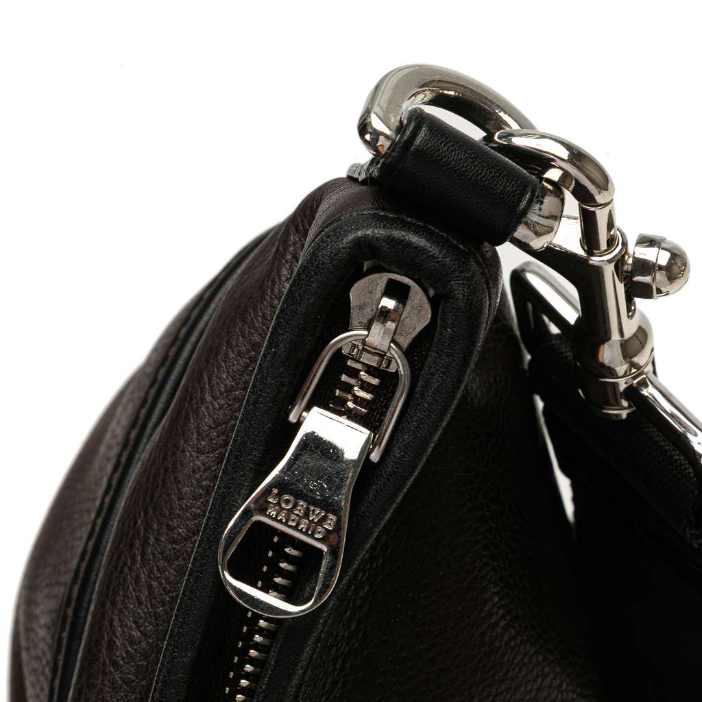 Loewe Anagram Leather Messenger Bag - Image 10