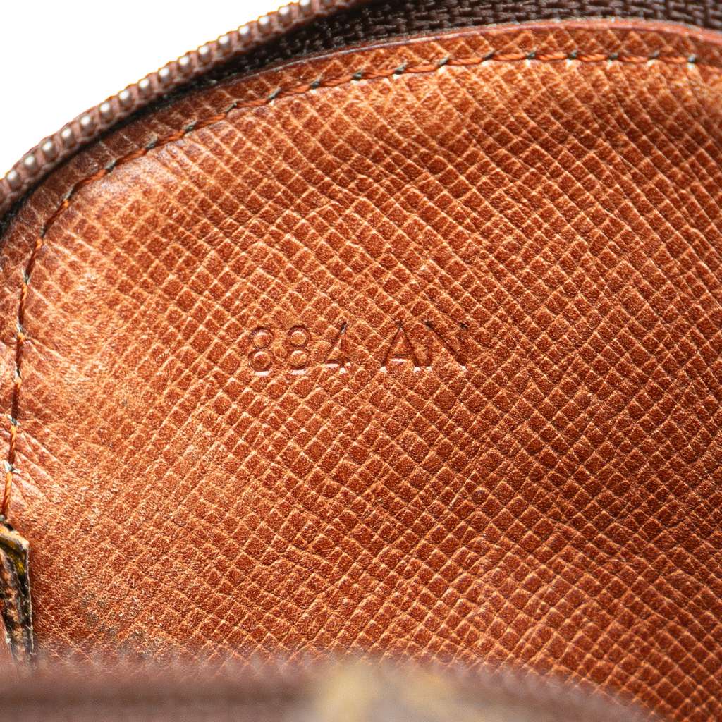 Louis Vuitton Monogram Pochette Secret Passport Holder - Detail 1