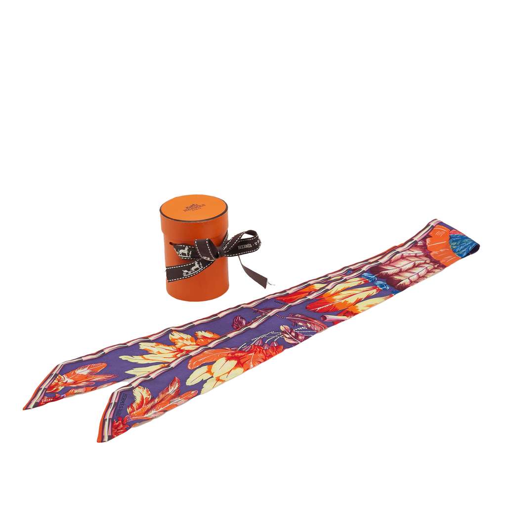 Hermès Twill Feather Motif Silk Twilly Scarf - Side view