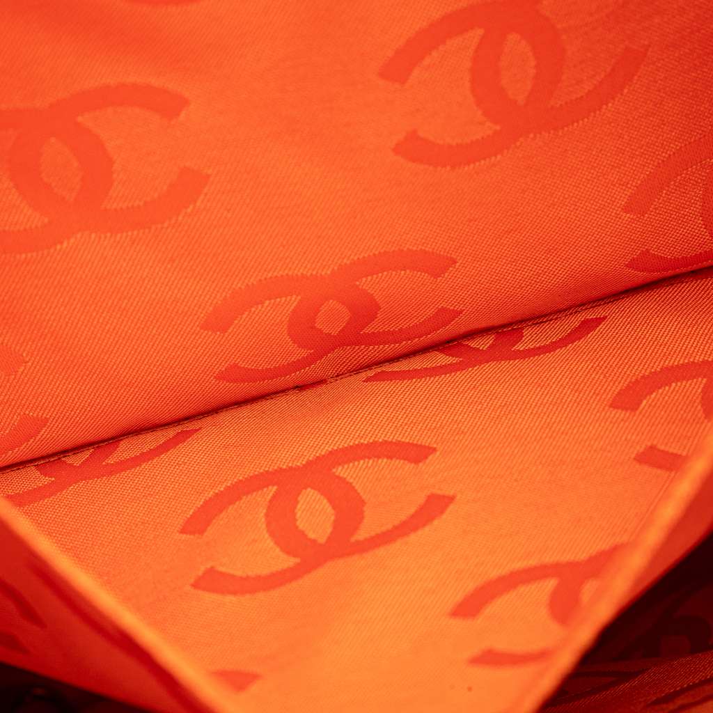 Chanel Quilted Lambskin Cambon Ligne Flat Tote - 5