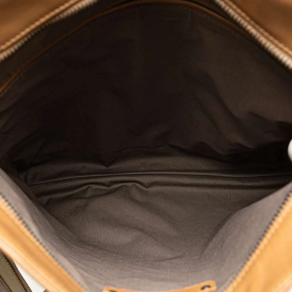 Bottega Veneta Nappa Intrecciato Crossbody Brown Leather Good - Model View