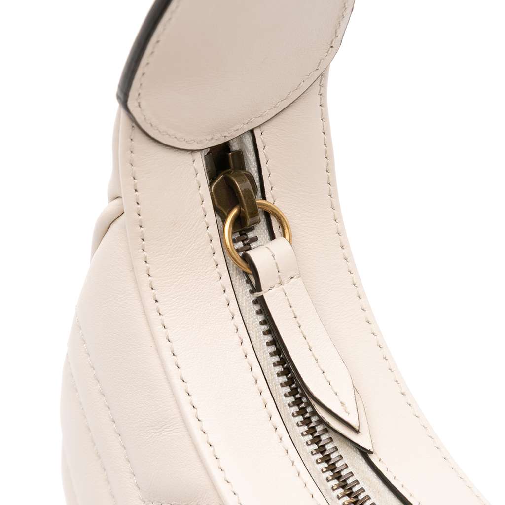 Gucci Mini GG Marmont Half Moon Bag - Detail 2