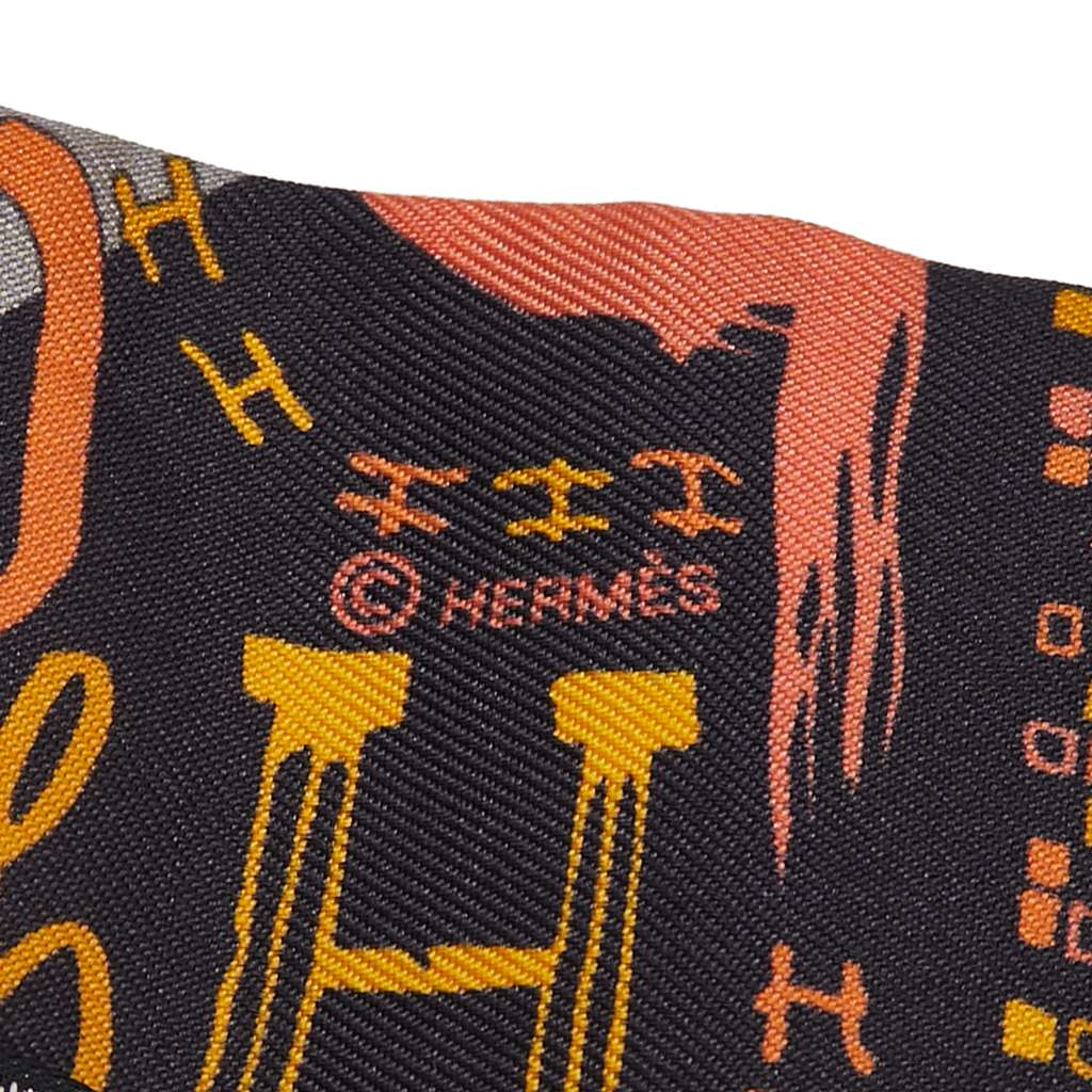 Hermès 1001 H Silk Twilly Scarf - Image 6