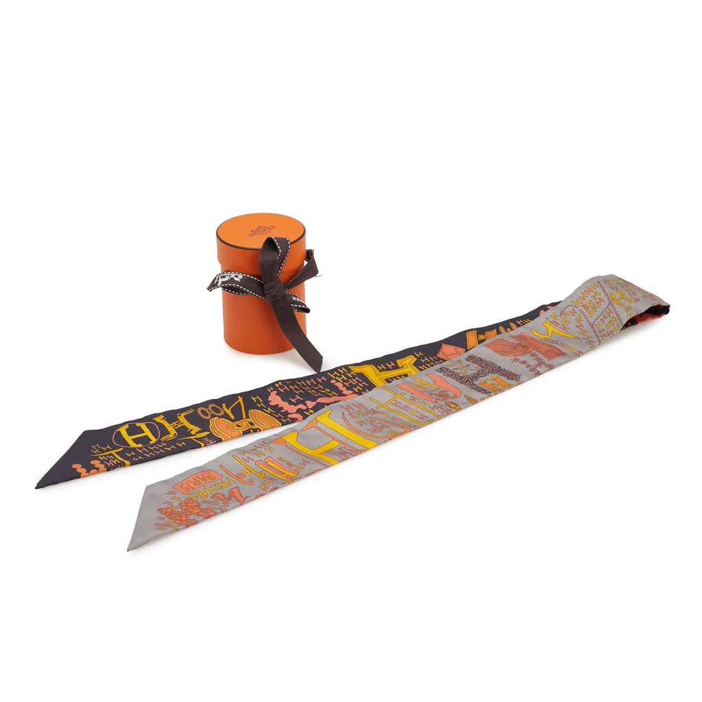 Hermès 1001 H Silk Twilly Scarf - Side view