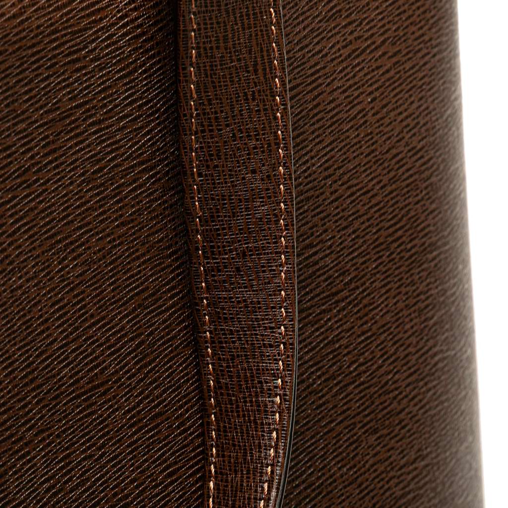 Burberry Leather Tote - Detail 2