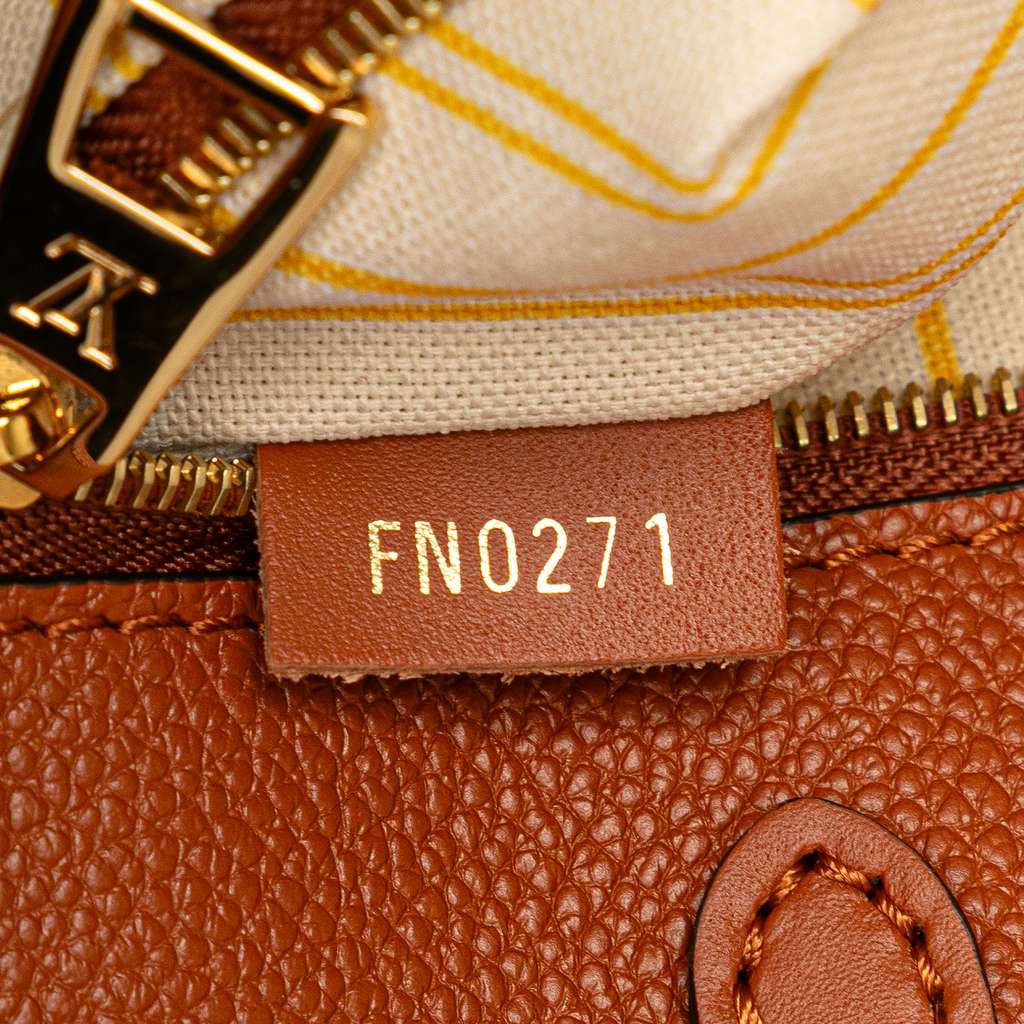 Louis Vuitton Monogram Giant Raffia OnTheGo GM - Detail 1