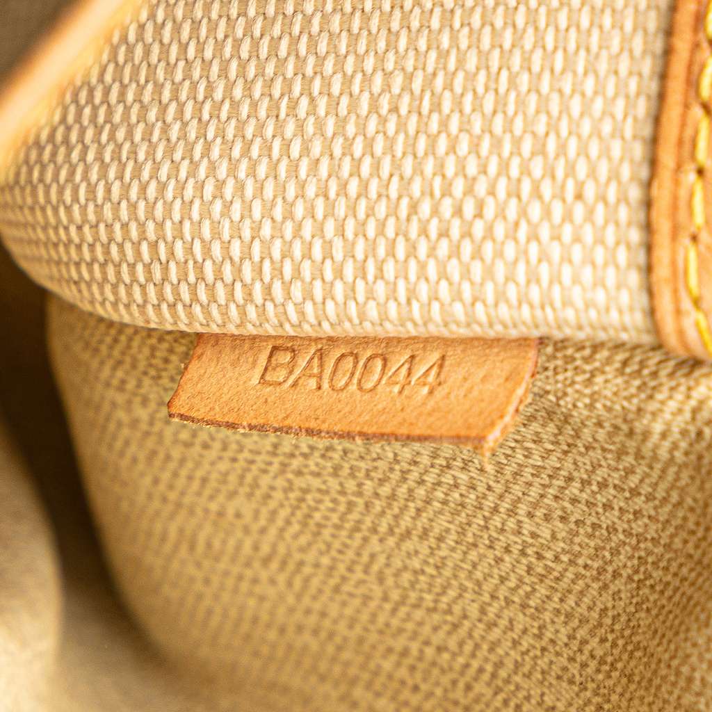 Louis Vuitton Monogram Trouville - Detail 1