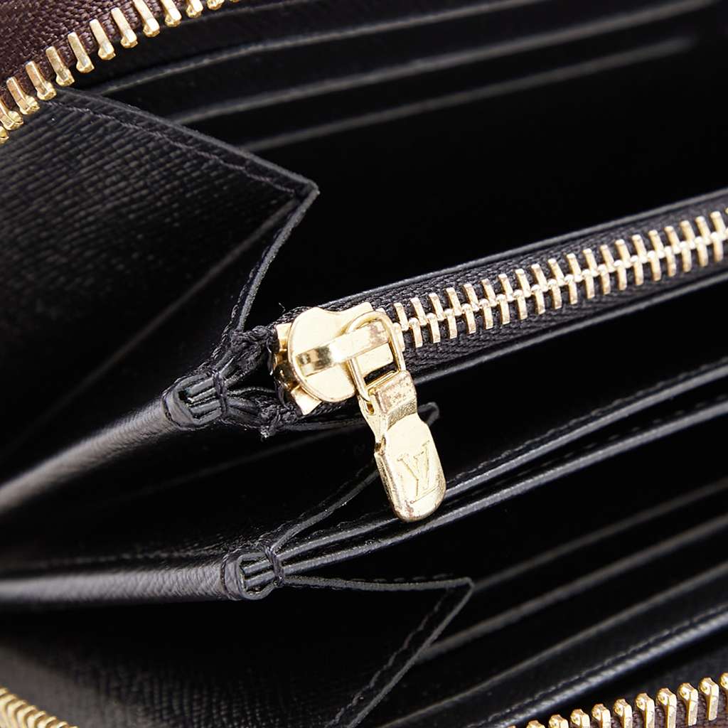 Louis Vuitton Monogram Giant Reverse Zippy Wallet - Detail 1