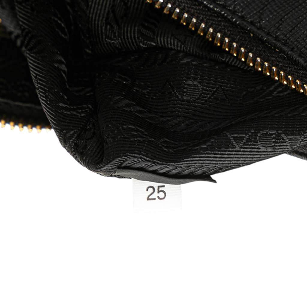 Prada Saffiano Re-Edition 2005 Satchel - Detail 2