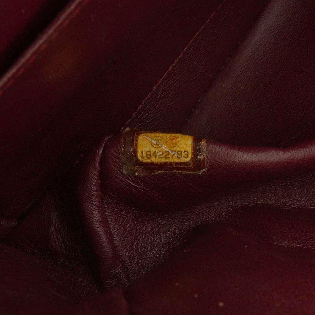 Chanel Medium Classic Caviar Double Flap - Detail 1