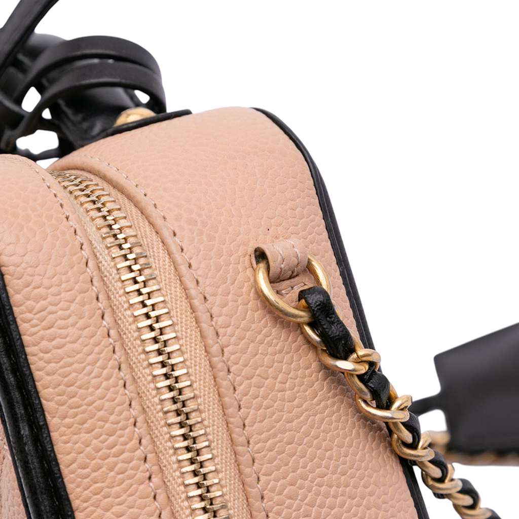 Chanel Small Caviar CC Filigree Vanity Case - Image 11