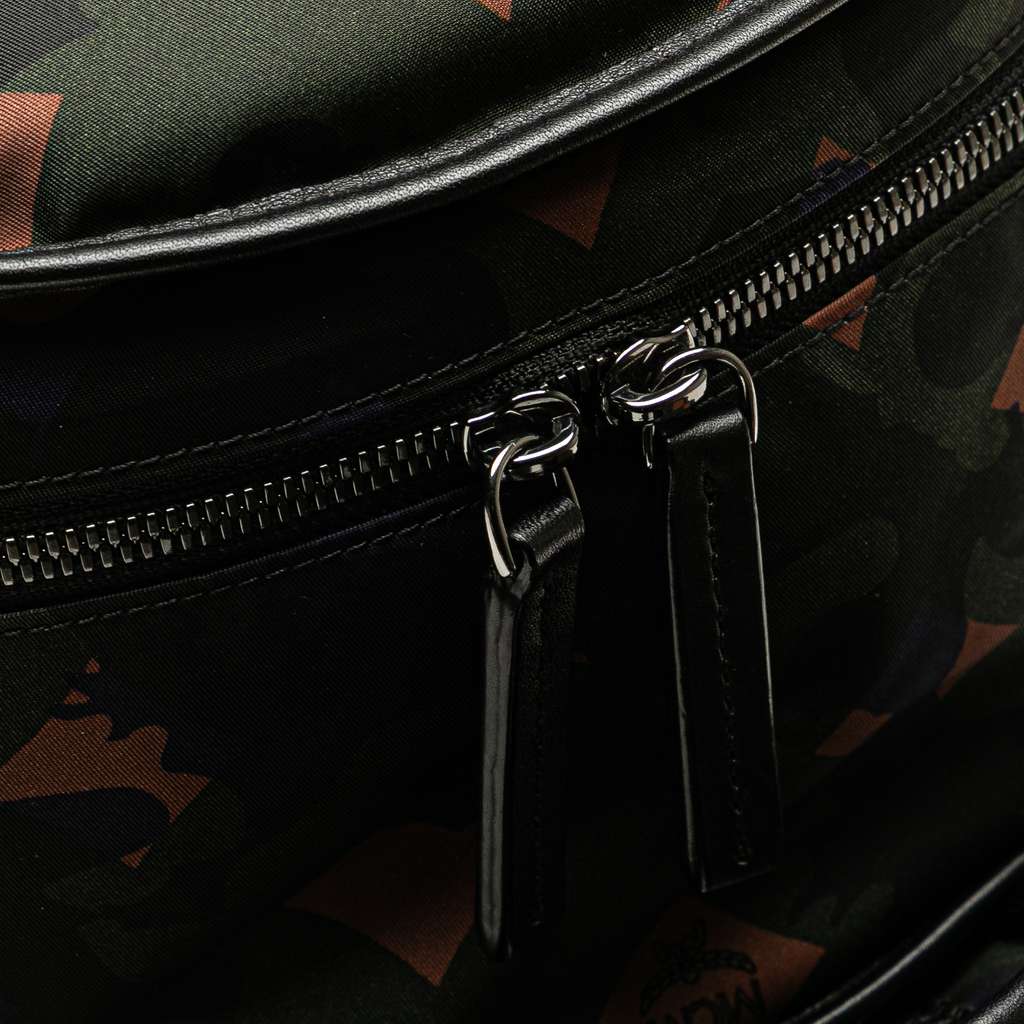 Mcm Nylon Camo Munich Lion Dieter Backpack - Detail 2