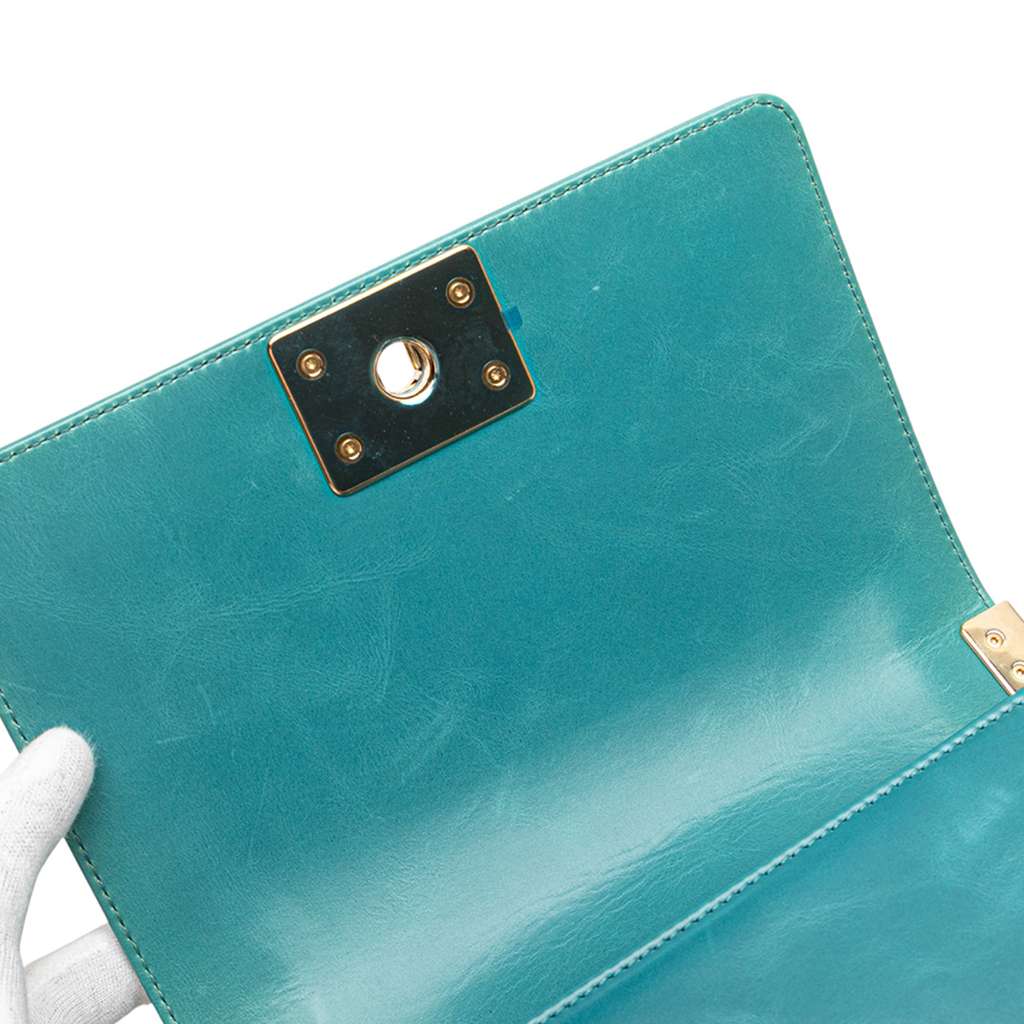 Chanel Small Shearling Boy Flap - Image 10