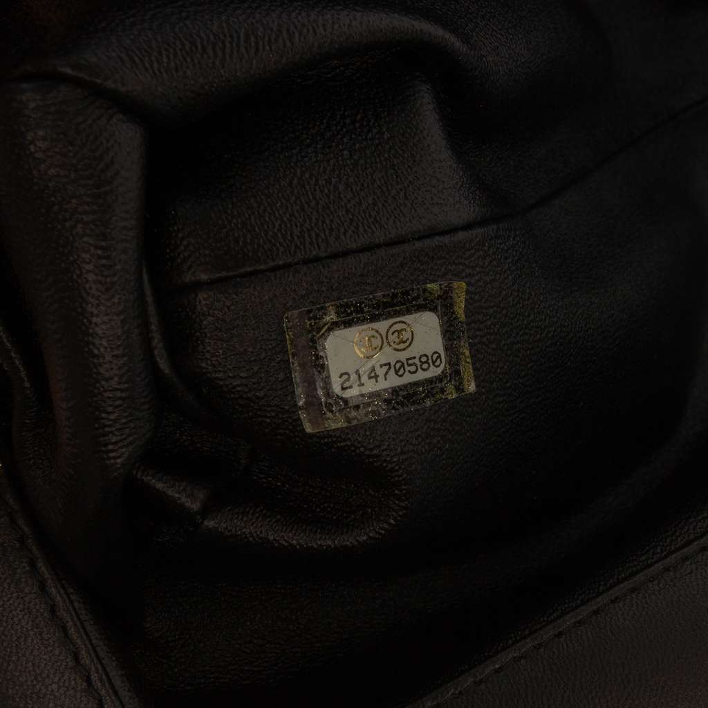 Chanel CC Quilted Lambskin Frame Clutch - Detail 1