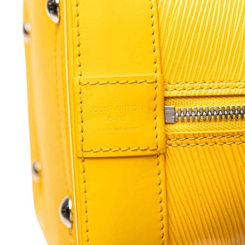Louis Vuitton Epi Alma GM - Side view