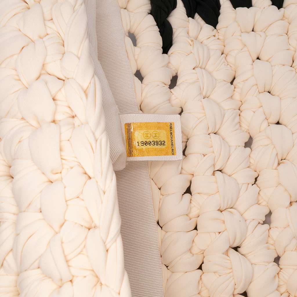 Chanel Neoprene Fancy Crochet Flap - Detail 1