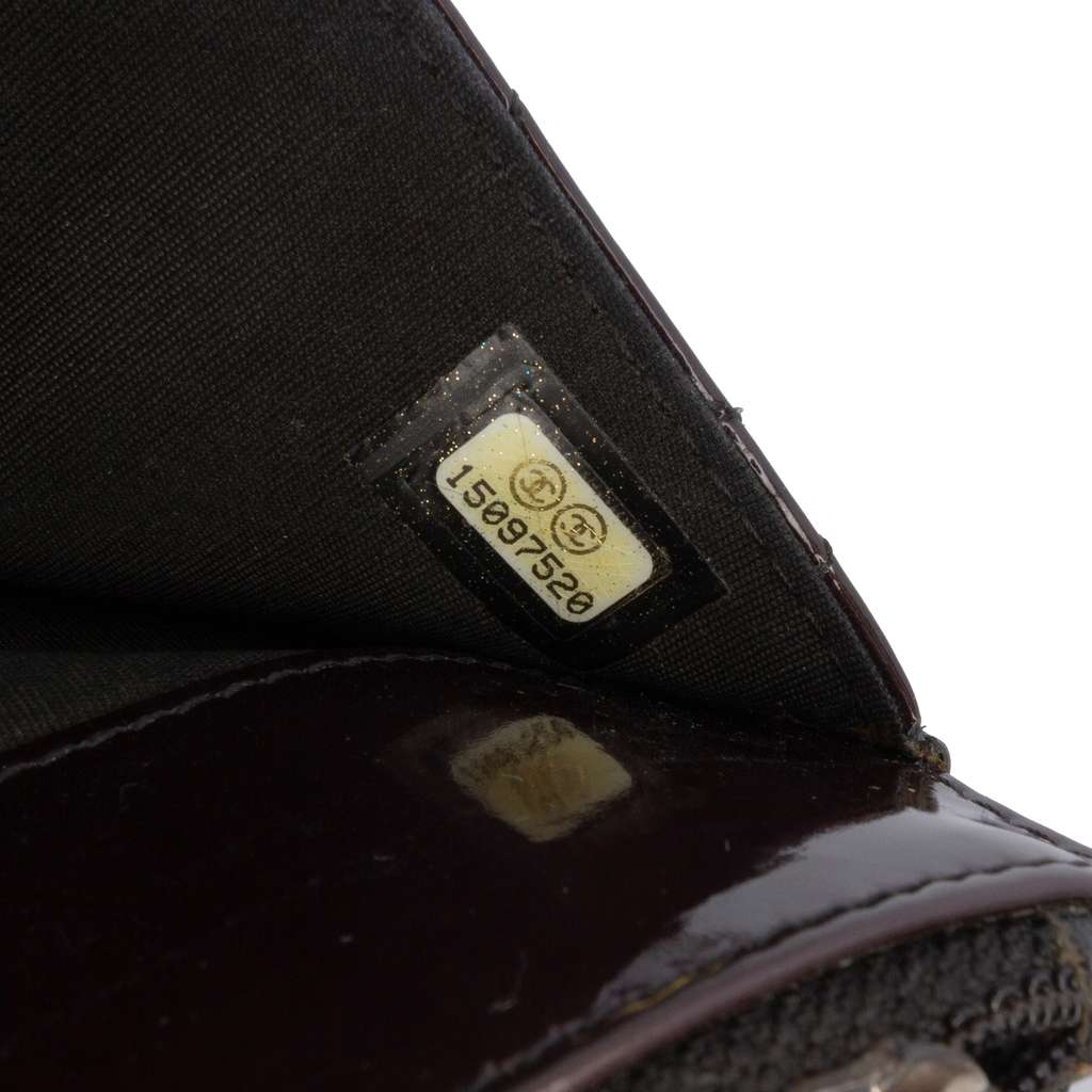 Chanel Quilted Patent Brilliant Wallet On Chain - Detail 1