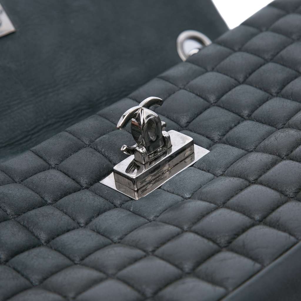 Chanel Chocolate Bar Iridescent Calfskin Bubble Flap - Image 10