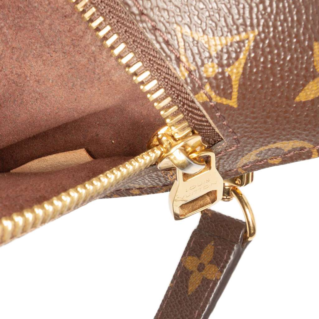 Louis Vuitton Monogram Pochette Metis - Detail 1