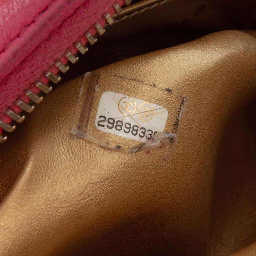 Chanel CC Quilted Lambskin Coco Midnight Camera Bag - Detail 1