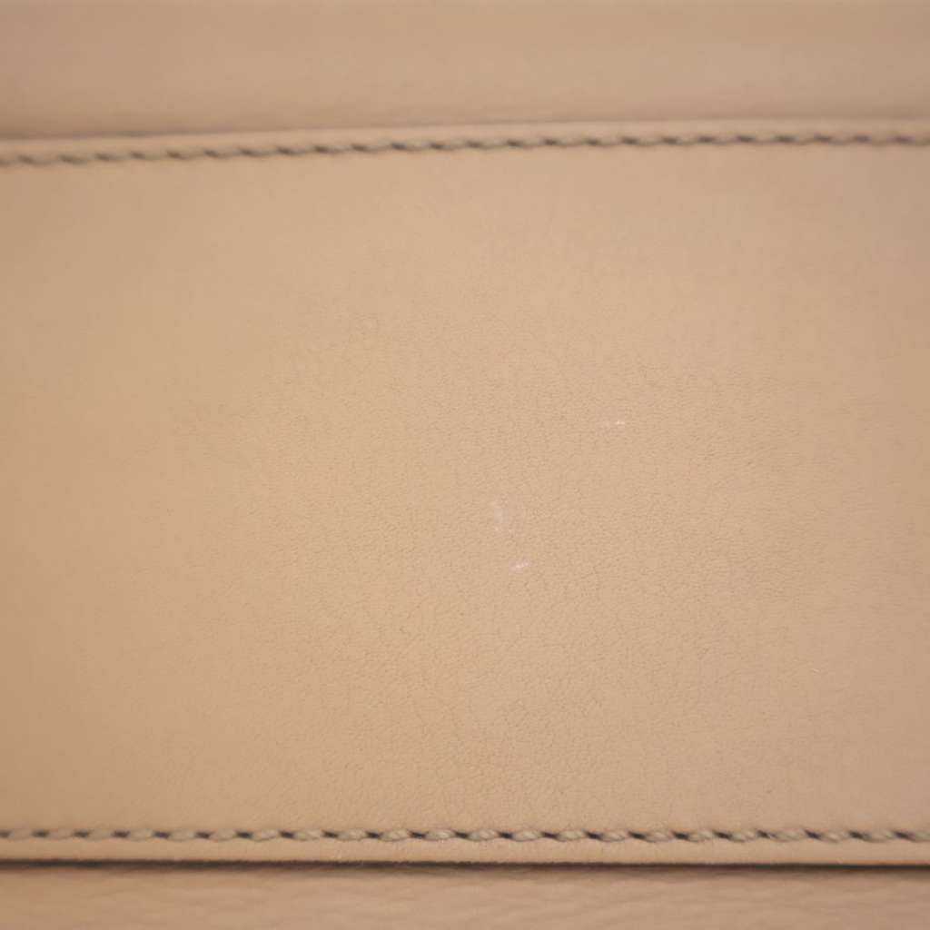 Fendi Medium Leather Peekaboo Iconic Satchel - Detail 1