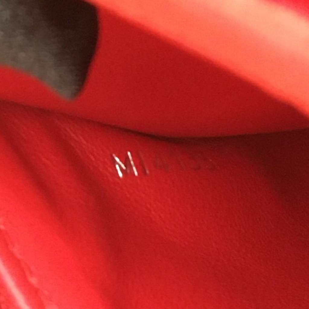 Louis Vuitton Taurillon Capucines BB - Detail 2