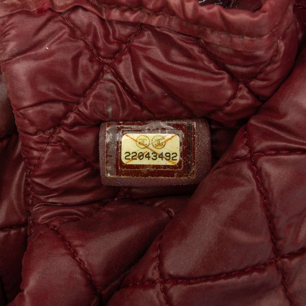 Chanel Large Lambskin Colorblock Patchwork O Case - Detail 1