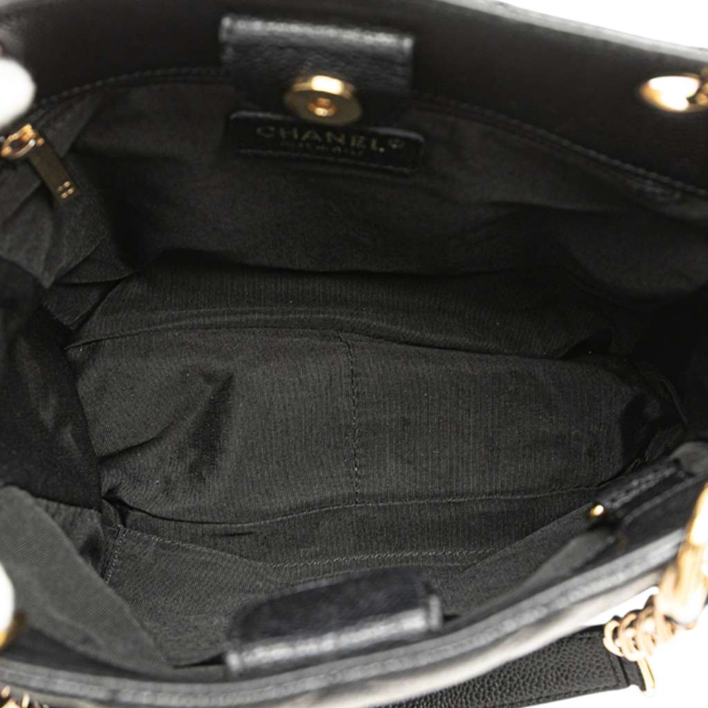 Chanel Caviar Petite Shopping Tote - 4
