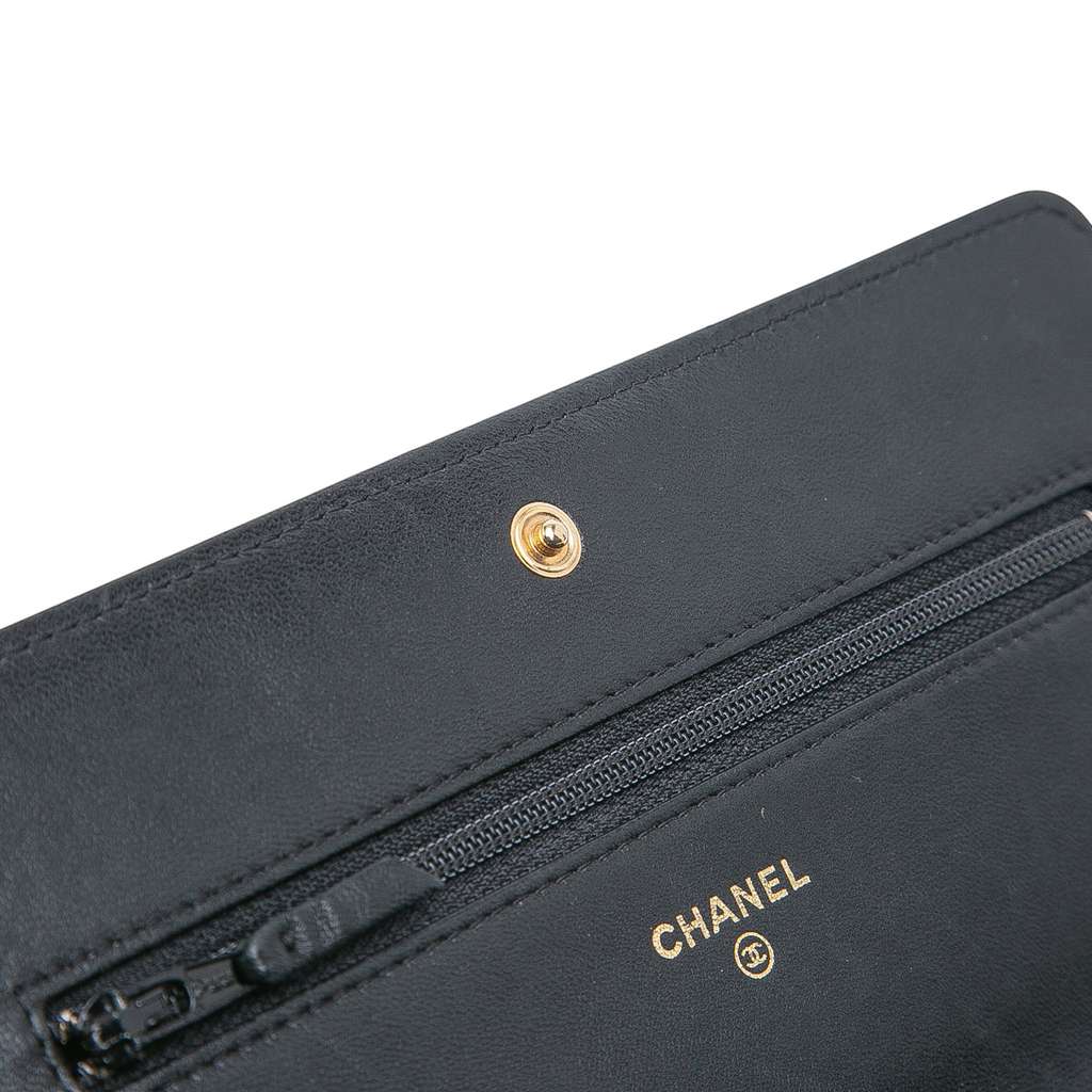 Chanel Quilted Lambskin Boy Wallet On Chain - Image 10