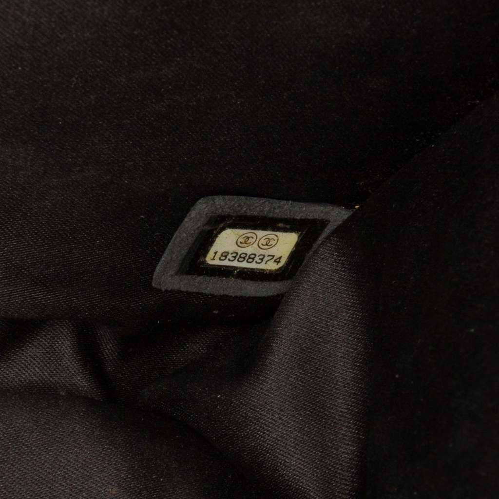 Chanel Medium Quilted Lambskin Citizen Flap - Detail 1