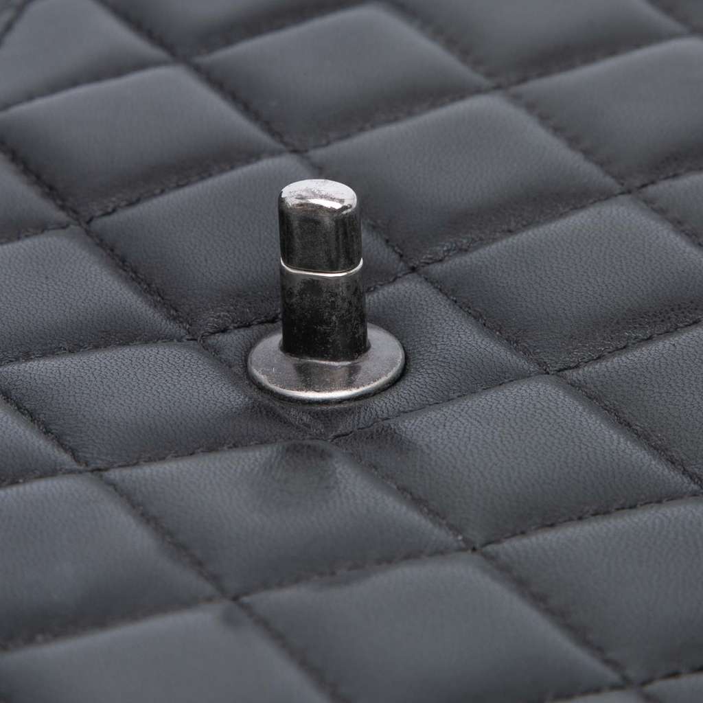 Chanel Medium Quilted Lambskin Citizen Flap - Detail 2