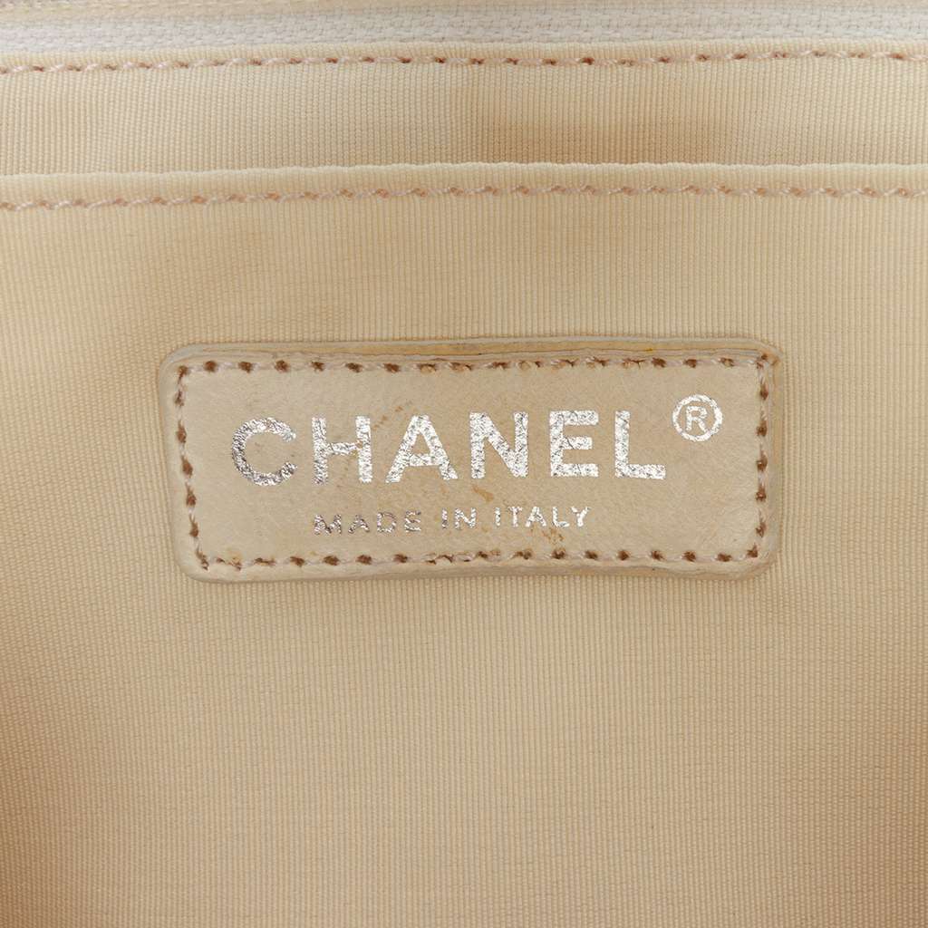 Chanel Jumbo Classic Jersey Single Flap - Side view