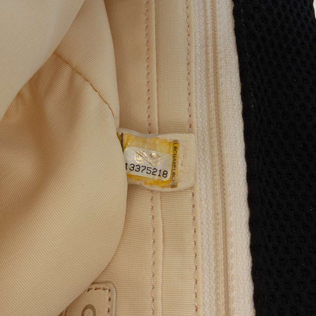 Chanel Jumbo Classic Jersey Single Flap - Detail 1