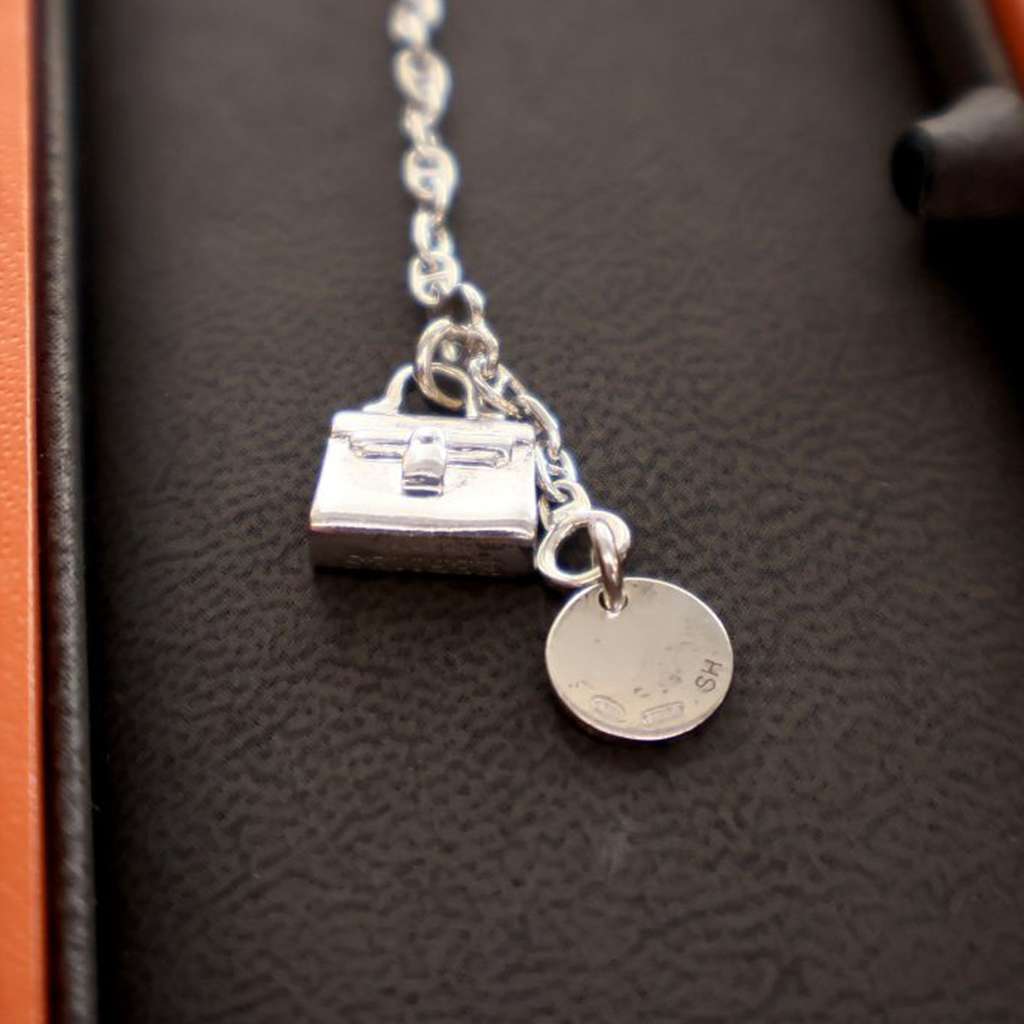 Hermès Sterling Silver Amulettes Kelly Bracelet - Back view