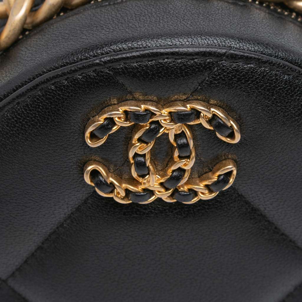 Chanel Lambskin 19 Round Clutch with Chain - Image 10