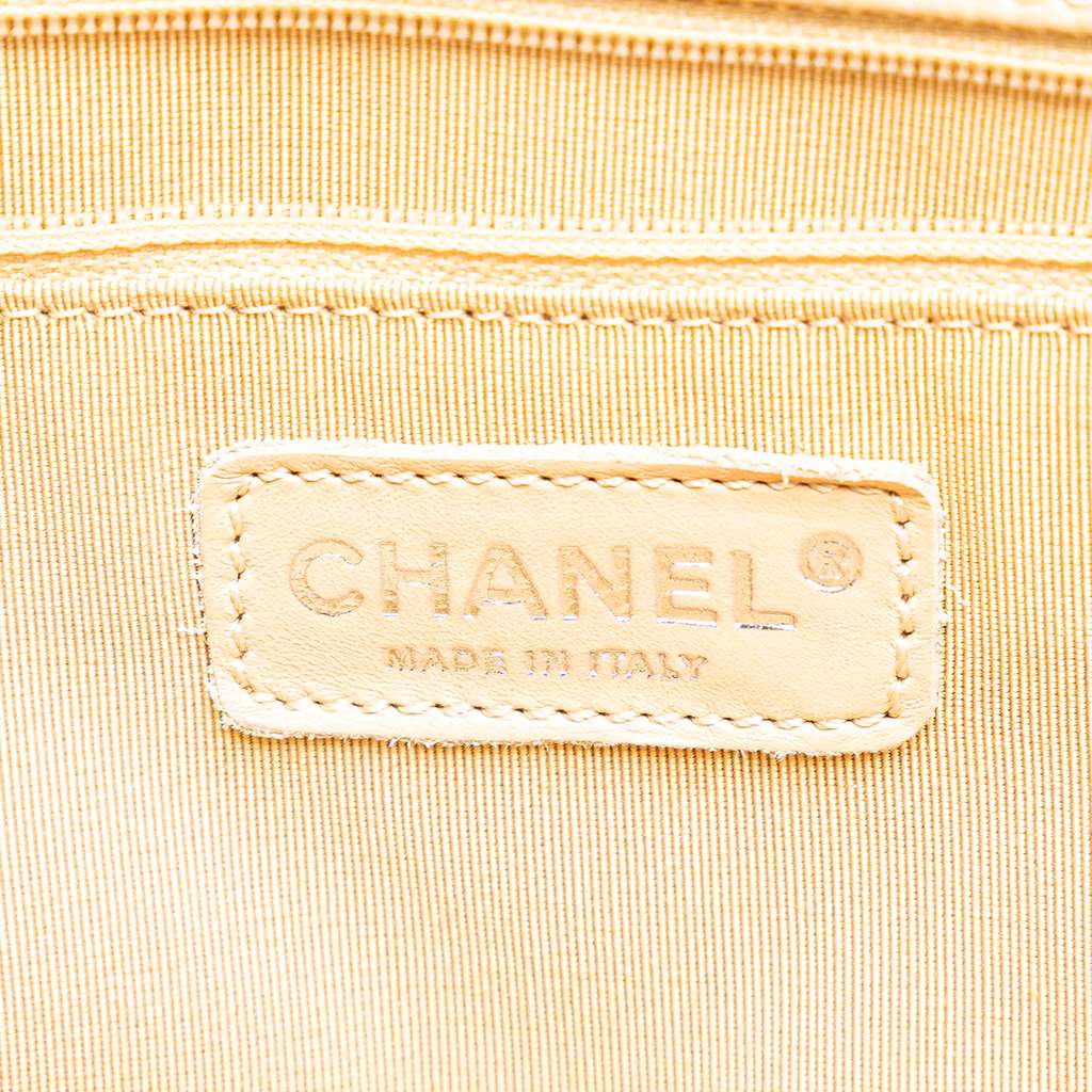 Chanel Caviar Grand Shopping Tote - Detail 1