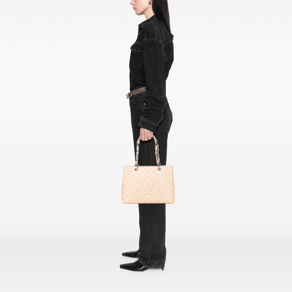 Chanel Caviar Grand Shopping Tote - Image 12