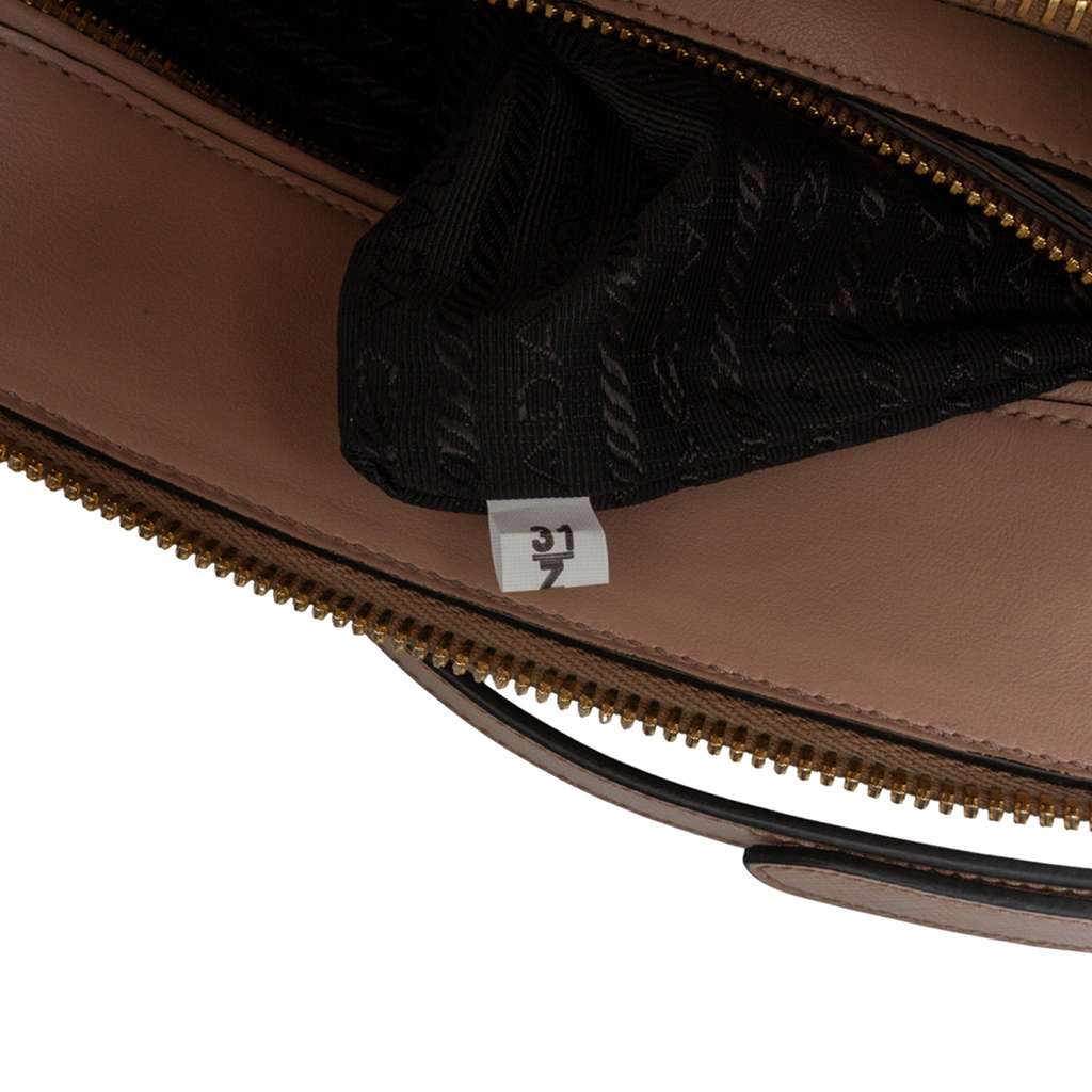 Prada Medium Saffiano Vernice Promenade Satchel - Detail 1