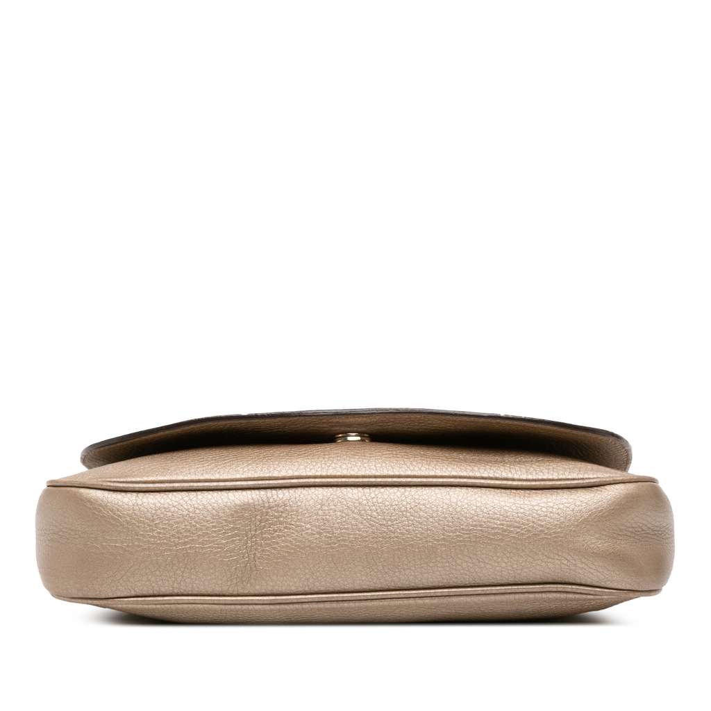 Gucci Medium Metallic Leather Soho Chain Flap Crossbody - Image 6