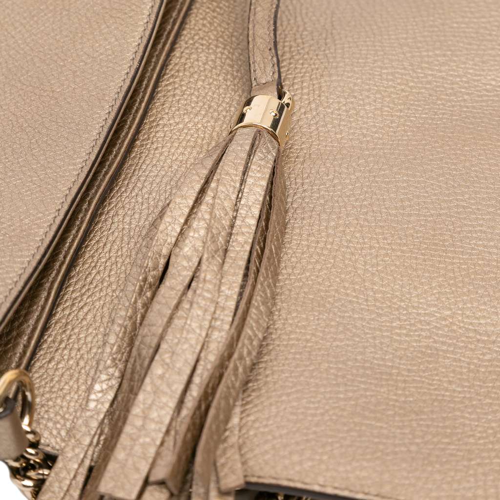 Gucci Medium Metallic Leather Soho Chain Flap Crossbody - Image 12