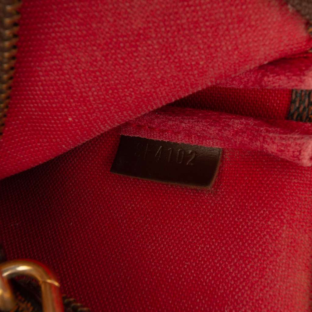 Louis Vuitton Damier Ebene Mini Pochette Accessoires - Detail 1