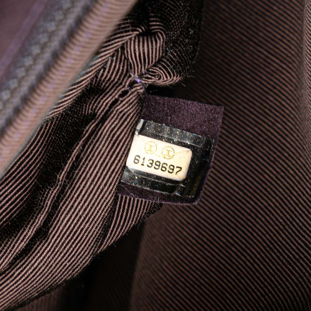 Chanel Chocolate Bar Reissue Suede Multipocket Chain Flap - Detail 1